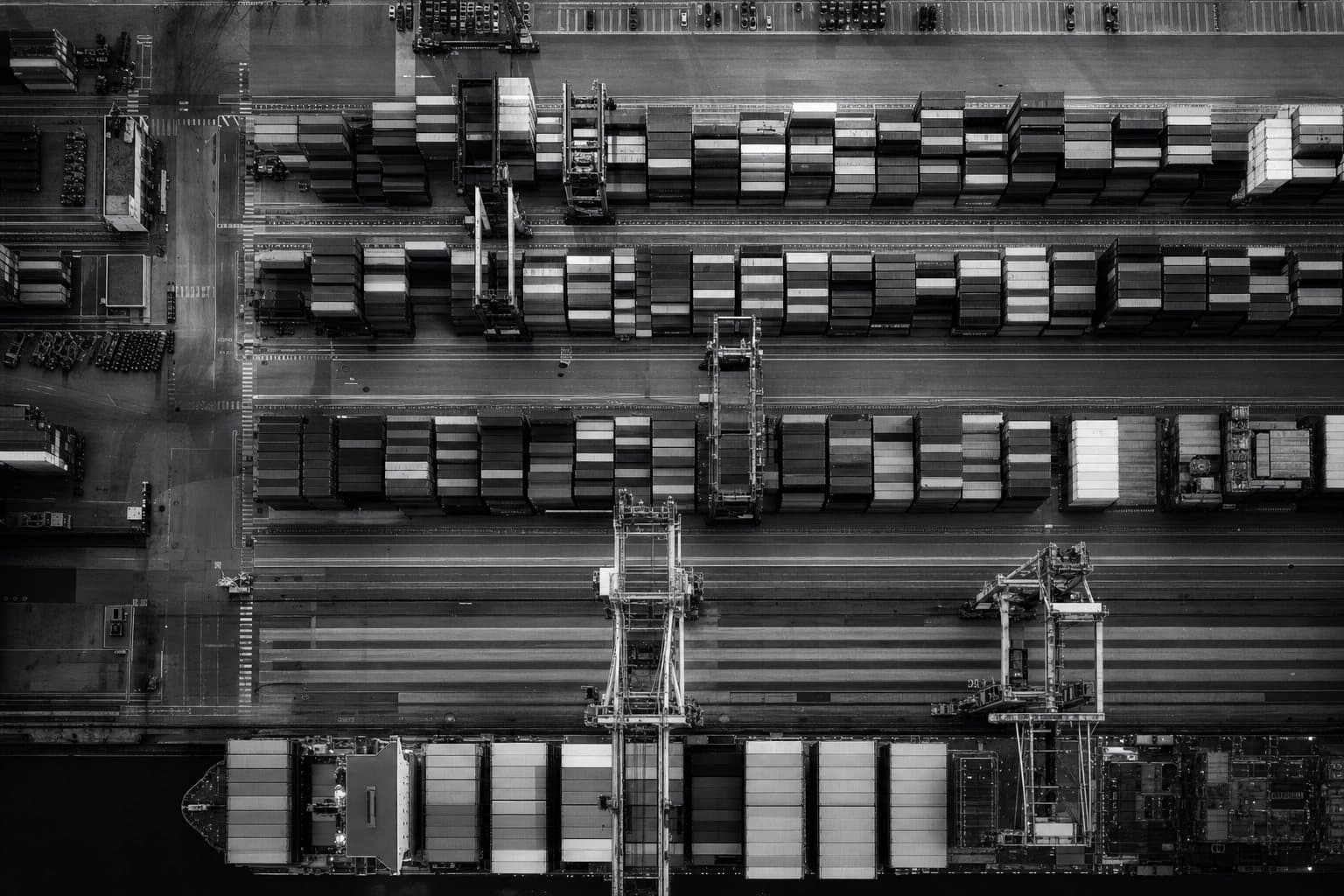 Kontejnerski terminal iz ptičje perspektive